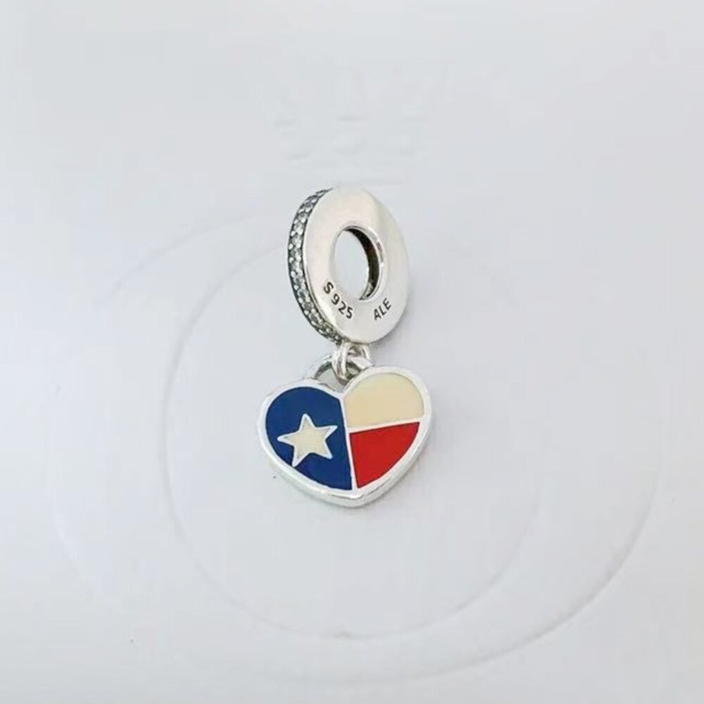 Pandora Texas Heart Flag Charm